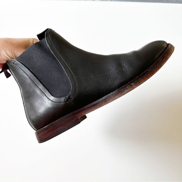 Hudson London Chelsea Boot Pull On Ankle in Black Leather 